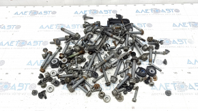 Hardware for rear suspension Audi Q5 80A 18 - incomplete