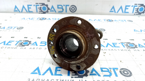 Rear right hub Jeep Cherokee KL 14- AWD rusty
