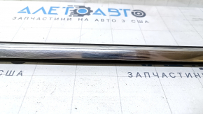 Molding door-glass central front right VW Passat b7 12-15 USA chrome, scuffs, scratches