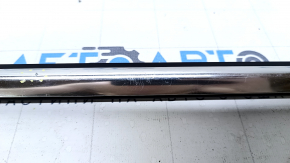 Molding door-glass central front right VW Passat b7 12-15 USA chrome, scuffs, butt
