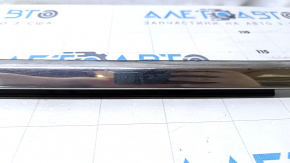 Molding door-glass central rear right Lexus CT200h 11-17 chrome, scratches