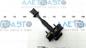 Front right door limiter BMW X5 G05 19-23 cracked plastic