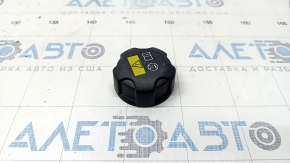 BMW X5 G05 19-23 small coolant expansion tank cap