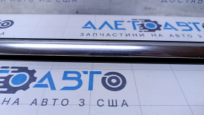 Molding door-glass central rear left Porsche Cayenne 958 11-17 chrome, scuffs