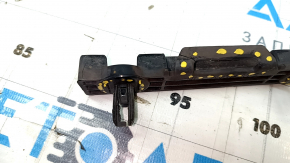 Front left threshold guide Tesla Model S 12-20 crack in fasteners