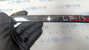 Upper rear left door molding Hyundai Sonata 15-19 chrome, scratches, cracked mount
