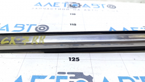 Molding door-glass central rear right Mazda CX-7 06-09 chrome, scuffs, broken fastening