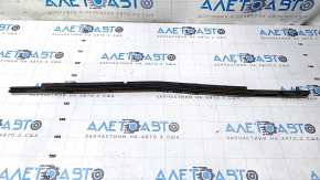 Molding door-glass central rear left Mazda CX-7 06-09 chrome, scuffs, broken fastening, missing plug