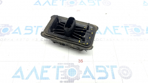 Front jack stand BMW X5 G05 19-23 is dented, latch is broken