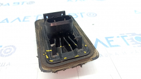 Front jack stand BMW X5 G05 19-23 is dented, latch is broken