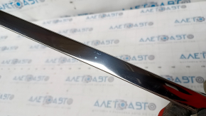 Upper rear right door molding Nissan Rogue 14-20 chrome, scratches, broken fastener, deformed