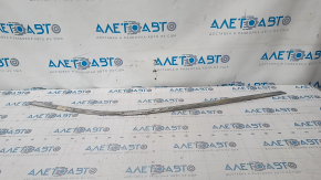 Upper front left door molding Nissan Rogue 14-20 chrome, scratches, missing fastener, broken fastener