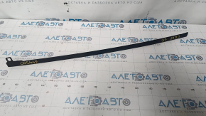 Upper rear right door molding Nissan Leaf 13-17 matte, scratches