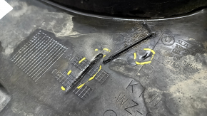 Front right mudguard lower part BMW X5 G05 19-23 tears