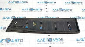 Door trim lower rear right Jeep Cherokee KL 14- structure, rubbed, broken fastening