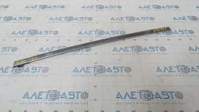 Upper rear right door molding Infiniti QX50 19- chrome, missing fastener, scratches