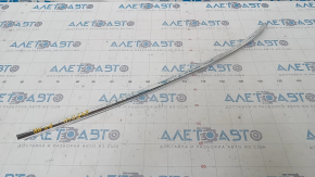 Upper rear right door molding VW Passat b8 16-19 USA chrome, without glass seal, scratches