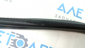 Front left door seal BMW 5 G30 17-23 worn