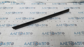 Glass seal inside rear right door Dodge Journey 11-