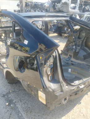 Quarter wing rear left Toyota Prius 30 10-15 on the body, black, pokes