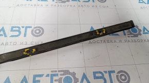 Molding center trim lower front right Chevrolet Volt 11-15 chrome, scratches, broken clips