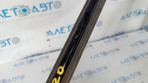 Molding door-glass central front left Suzuki Kizashi 10-15 black, scratches, broken fastener