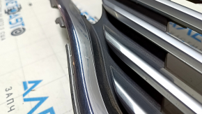 Radiator grill right Lincoln MKZ 13-16 chrome, chips on chrome