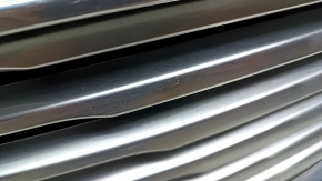 Radiator grill right Lincoln MKZ 13-16 chrome, chips on chrome