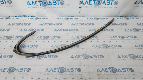 Upper rear left door molding Lexus ES300 ES330 chrome, scuffs, tear of seal