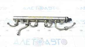 Fuel rail left BMW 5 G30 18-19 4.4T with sensor