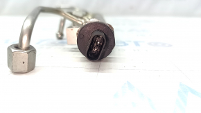 Fuel rail right BMW 5 G30 18-19 4.4T with sensor
