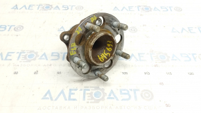 Rear left hub Hyundai Elantra 21 - rusty