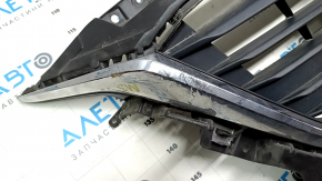 Radiator grille complete with badge Mazda 3 14-16 BM prerest, squeak, chrome useful