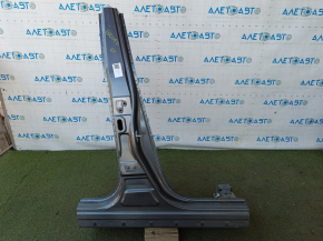 The central right body pillar of Nissan Rogue 21-23 is sawed off