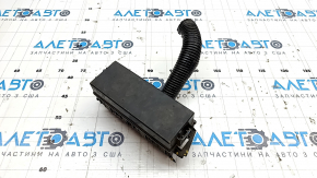 Fuse box left Tesla Model S 12-20 case broken