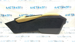 Central console armrest and cup holders Volvo XC90 16-22 beige leather, tear, dry cleaning, scratches