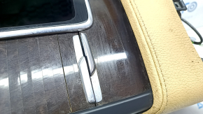 Central console armrest and cup holders Volvo XC90 16-22 beige leather, tear, dry cleaning, scratches