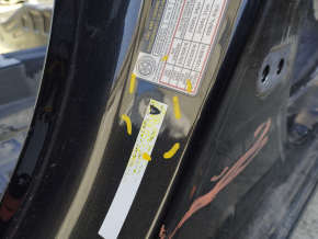 Central left body pillar Hyundai Elantra 21-23 on the body, bumps