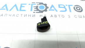 Light sensor in the dashboard of Ford Explorer 20-