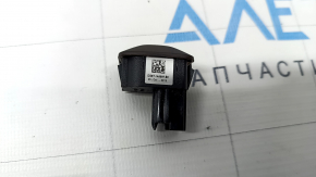 Light sensor in the dashboard of Ford Explorer 20-
