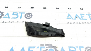 Right wiper grille seal Toyota Prius 50 16 - cracks