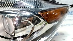 Headlight front left Chevrolet Volt 16 - scratches, broken mount