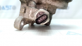 Lincoln Nautilus 19-23 2.0T Oil Filter Housing Broken Chip
