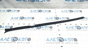 Windshield molding left VW Tiguan 18 - no fragment