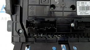 Lincoln Nautilus 19-21 climate and monitor control panel with heating and ventilation, without park assist, for active steering, crack in mount