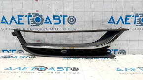 Front bumper grille right VW Passat b7 12-15 USA under fog lights, with molding, scratch, crack in mount