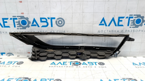 Front bumper grille right VW Passat b7 12-15 USA under fog lights, with molding, scratch, crack in mount