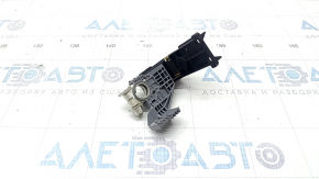 Positive terminal of battery Toyota Prius 30 10-15