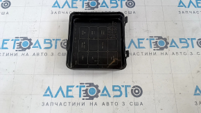 Right underhood fuse box cover Nissan Leaf 13-17