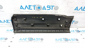 Door trim lower rear right VW Tiguan 09-17 chrome, worn, broken fastener